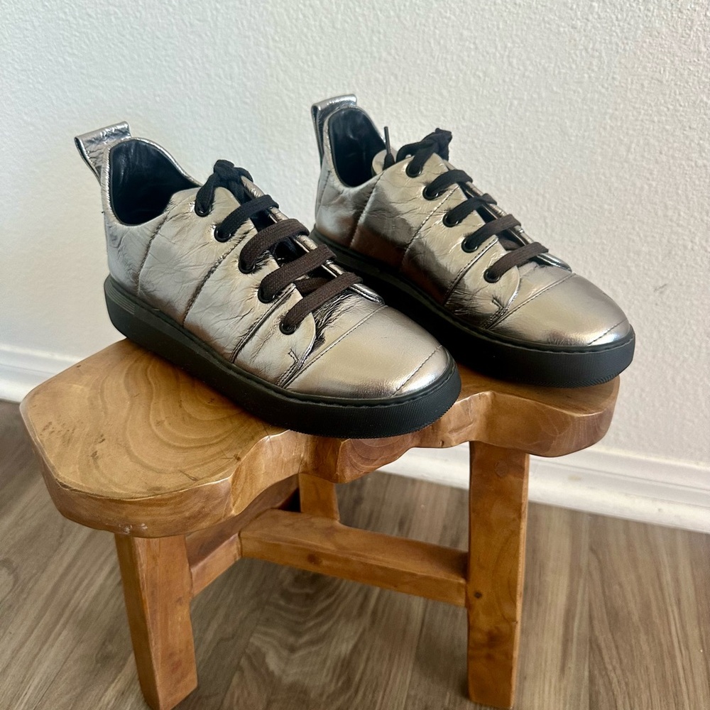 Halmanera Argento /‎ Nero Womens EU 37 / US 6.5 Silver Metallic Leather Sneakers